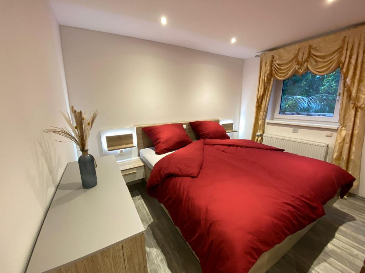 Ferienwohnung Gulfhaus, Mit Sauna Und Grossem Garten Apen Luaran gambar